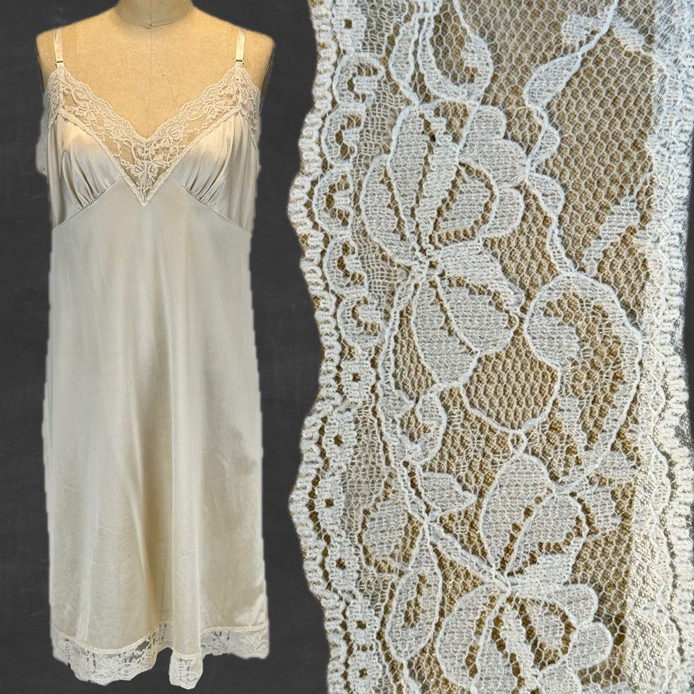 VINTAGE silky nylon lace full dress slip midi chemise lingerie layer beige 70s
